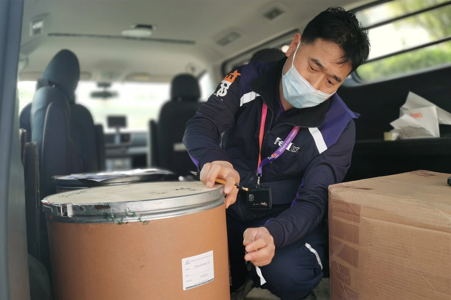Chorus Sample Delivery of Lubricating Oil Additives Chorus Sample Delivery of Lubricating Oil Additives